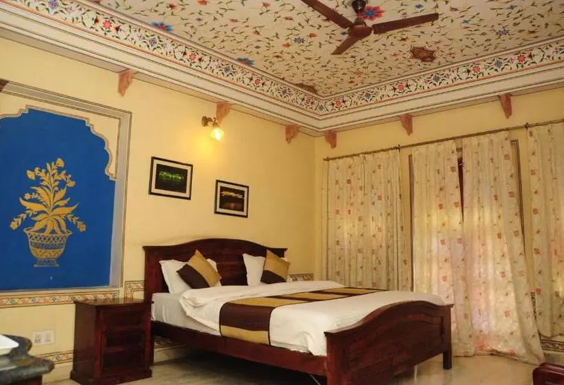 בית מלון כפרי Sajjan Niwas