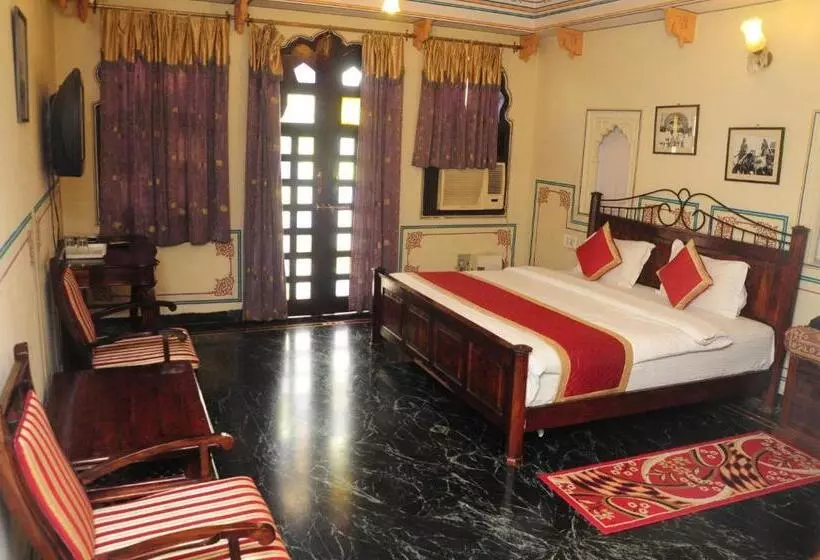 בית מלון כפרי Sajjan Niwas