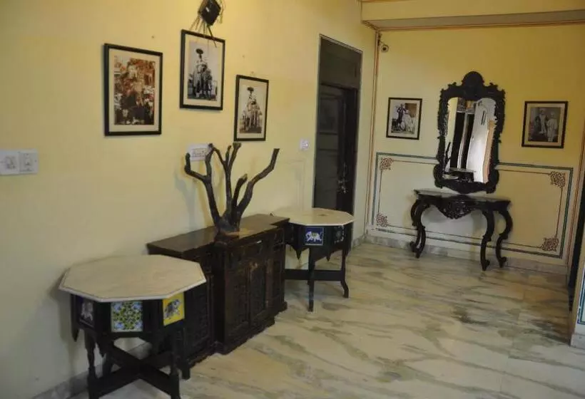 בית מלון כפרי Sajjan Niwas