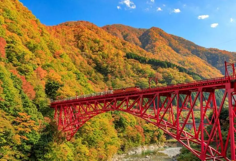 בית מלון כפרי Ooedo Onsen Monogatari Unazuki Grand