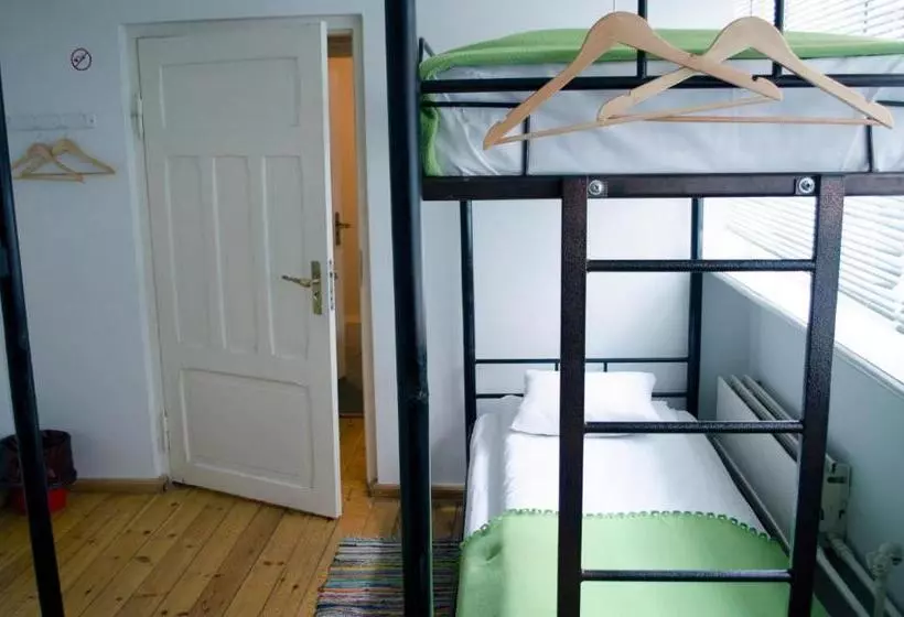 Red Nose Hostel With Self Check In