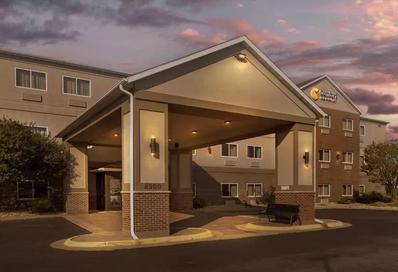 בית מלון כפרי Comfort Inn & Suites Davenport   Quad Cities