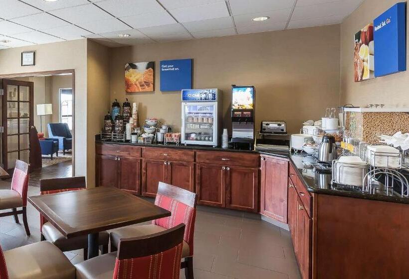 فندق Comfort Inn & Suites Near University Of Wyoming
