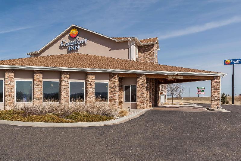 فندق Comfort Inn & Suites Near University Of Wyoming