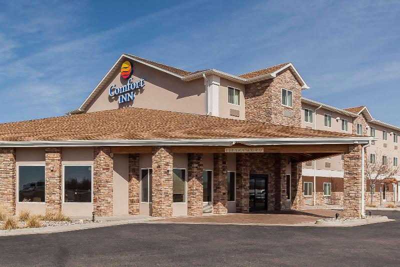 فندق Comfort Inn & Suites Near University Of Wyoming