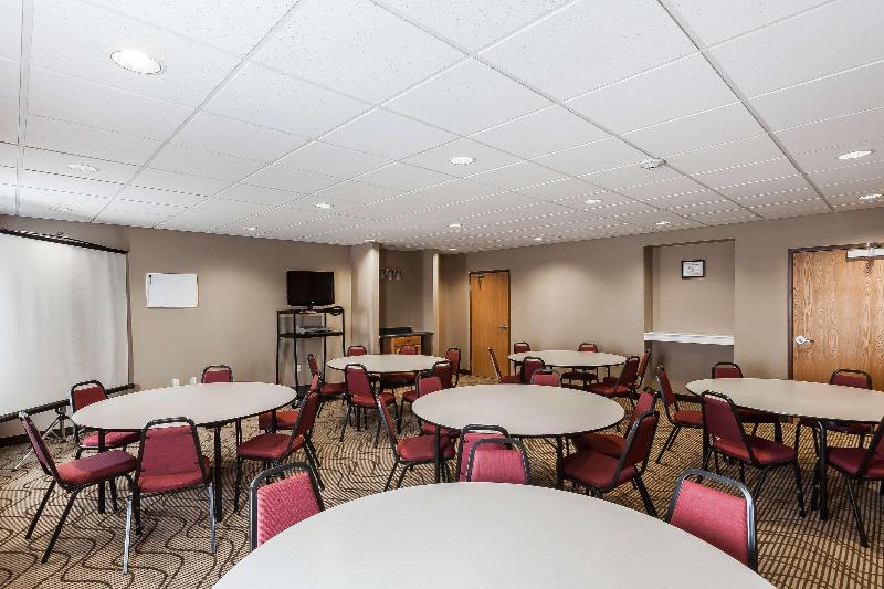 فندق Comfort Inn & Suites Near University Of Wyoming