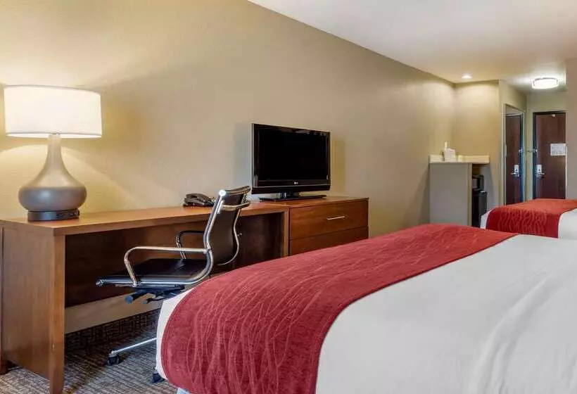 호텔 Comfort Inn & Suites Russellville I40