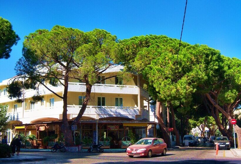 Fantasia Hotel Apartments