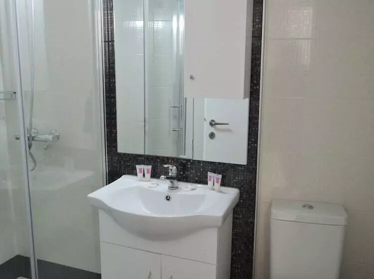 Fantasia Hotel Apartments