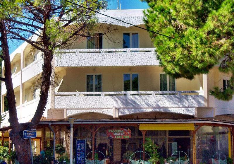 Fantasia Hotel Apartments