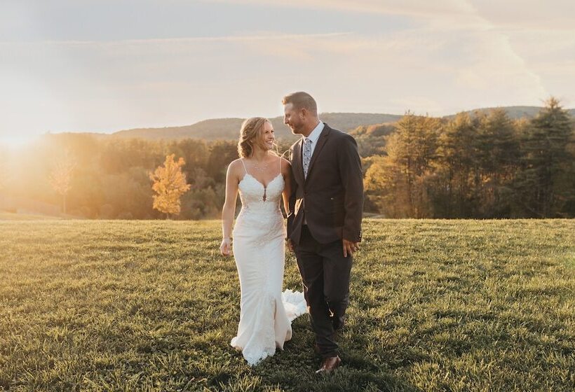 Отель Holiday Inn Club Vacations Mount Ascutney Resort, An Ihg