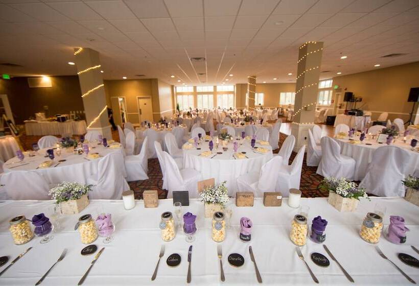 Отель Holiday Inn Club Vacations Mount Ascutney Resort, An Ihg