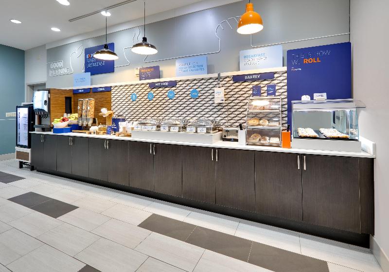 Holiday Inn Express Hotel & Suites Cleburne, An Ihg