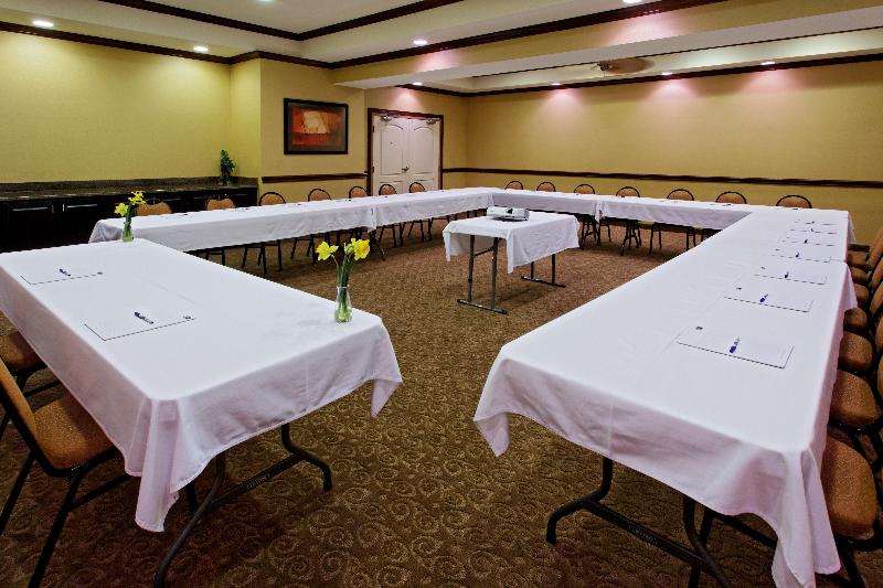 Holiday Inn Express Hotel & Suites Cleburne, An Ihg