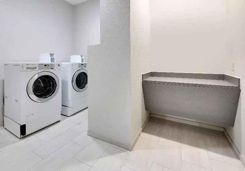 Holiday Inn Express Hotel & Suites Cleburne, An Ihg