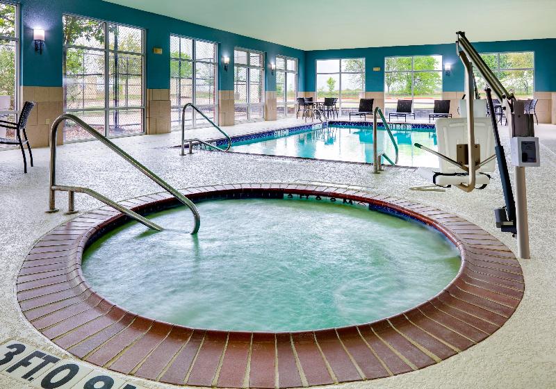 Holiday Inn Express Hotel & Suites Cleburne, An Ihg