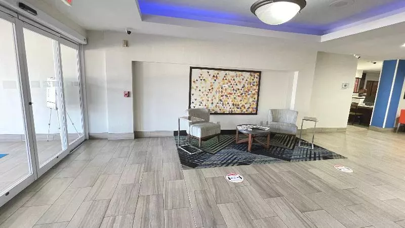 Holiday Inn Express Hotel & Suites Decatur, Tx, An Ihg