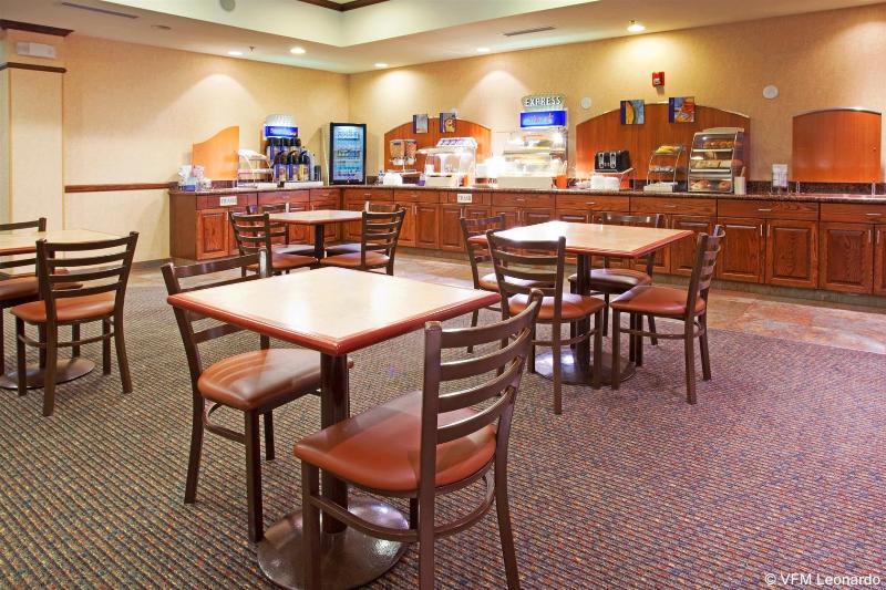 Holiday Inn Express Hotel & Suites Tooele, An Ihg