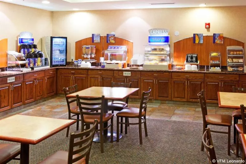 Holiday Inn Express Hotel & Suites Tooele, An Ihg