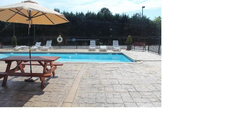 Holiday Inn Express Hotel & Suites Warrenton, An Ihg