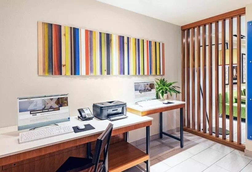 ホテル Holiday Inn Express & Suites Ozona, An Ihg