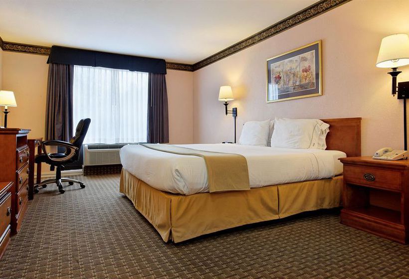 هتل Holiday Inn Express Tyler