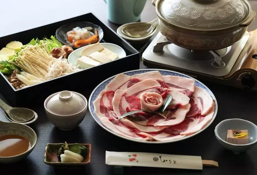 בית מלון כפרי Momijiya Honkan Takaosansou