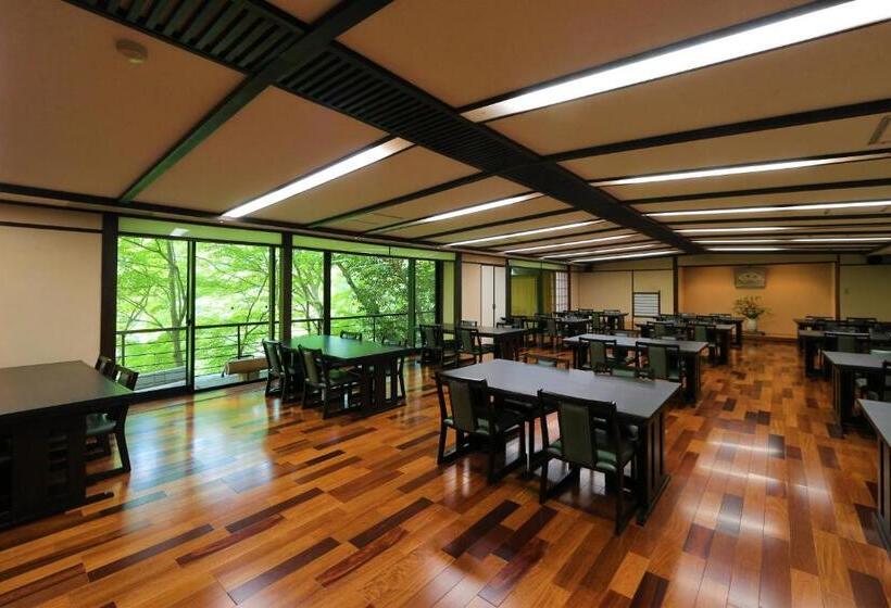 فندق Momijiya Honkan Takaosansou