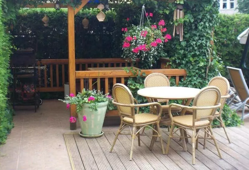 هتل Po Kastonu & Spa