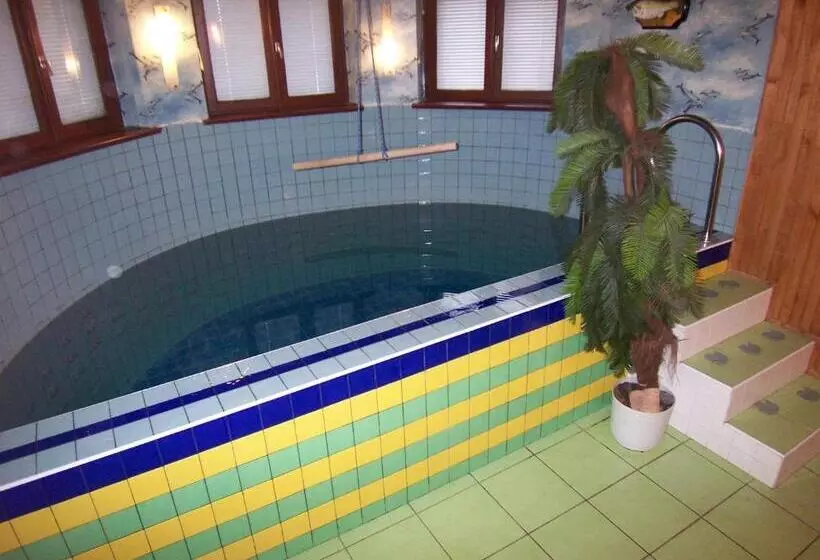 هتل Po Kastonu & Spa