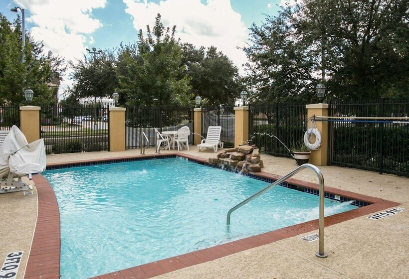 هتل Sleep Inn & Suites Hwy 290 Nw Freeway