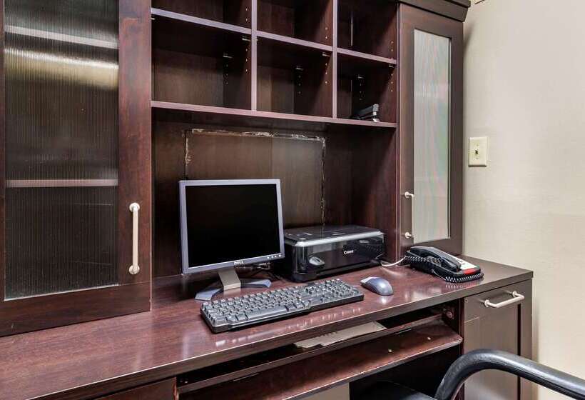 Отель Sleep Inn & Suites Stockbridge Atlanta South