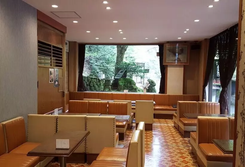 酒店 Takao Kanko