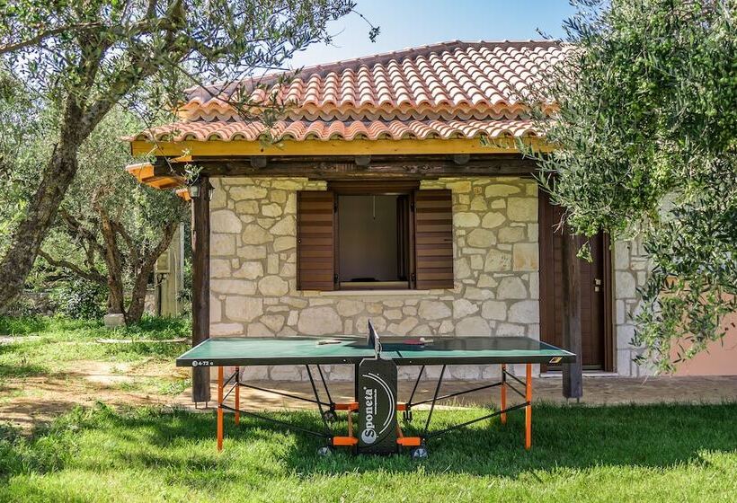 Kavos Psarou Studios & Apartments