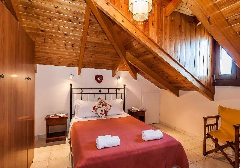 Kavos Psarou Studios & Apartments