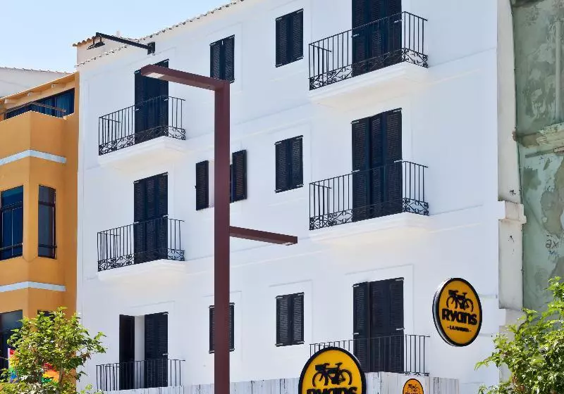 Hostal La Marina
