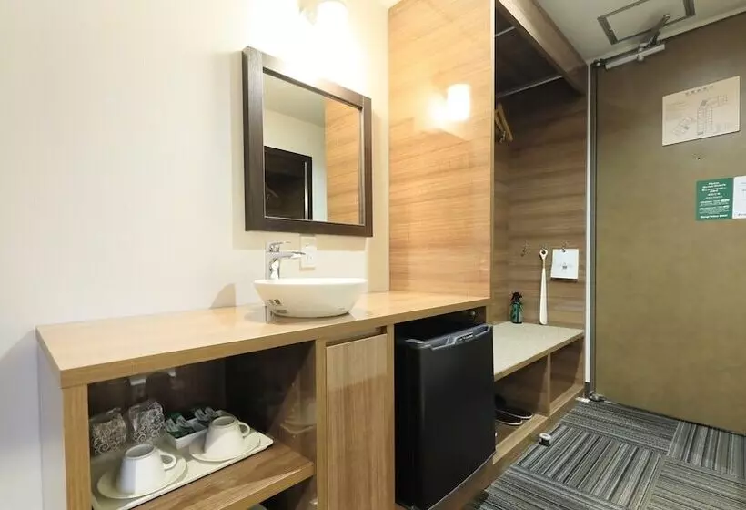 Отель Atsugi Urban