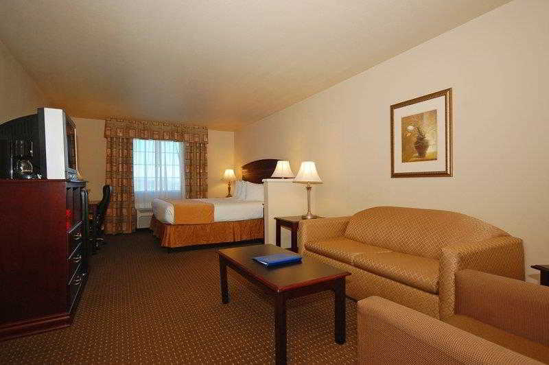 Otel Franklin Inn And Suites