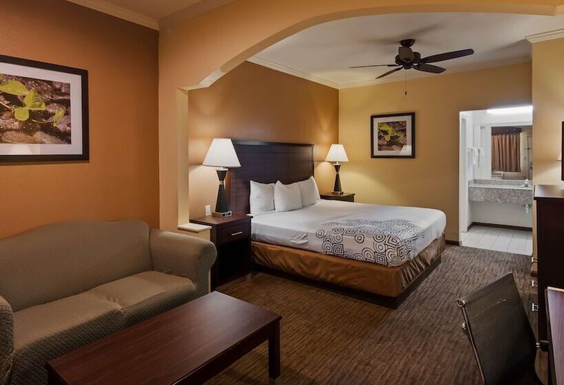 فندق Days Inn By Wyndham Navasota