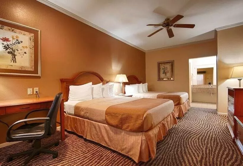 호텔 Days Inn By Wyndham Navasota