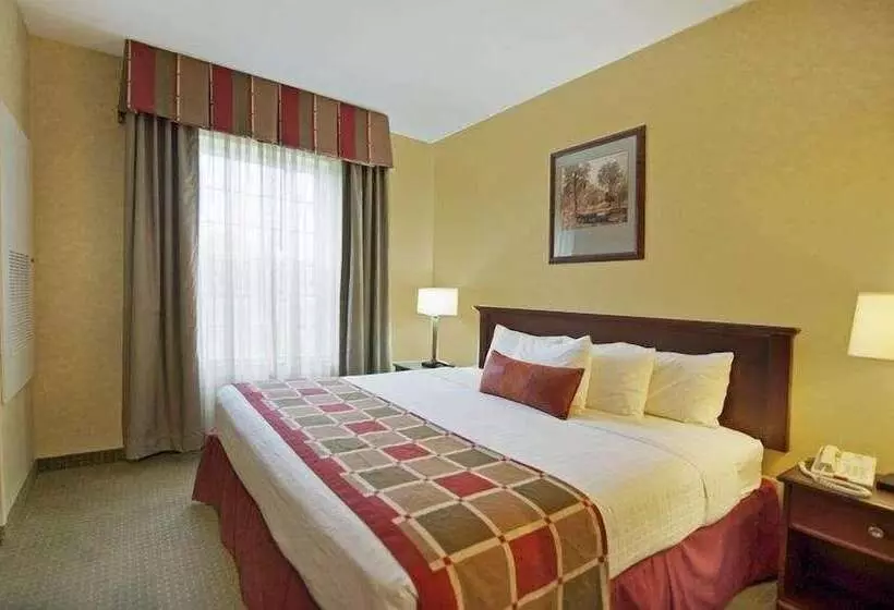 Otel Best Western Plus Ticonderoga Inn & Suites