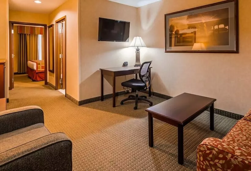 Otel Best Western Plus Ticonderoga Inn & Suites