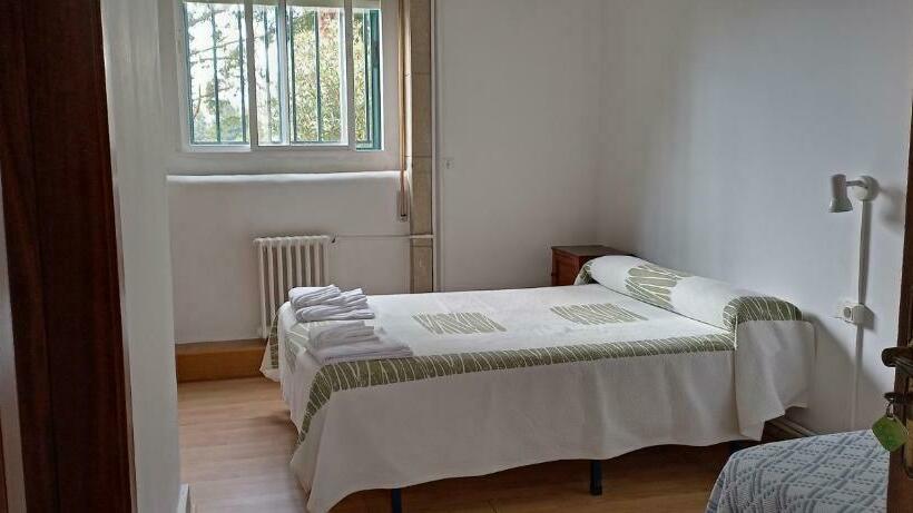 ホテル Casa Diocesana Via Lucis