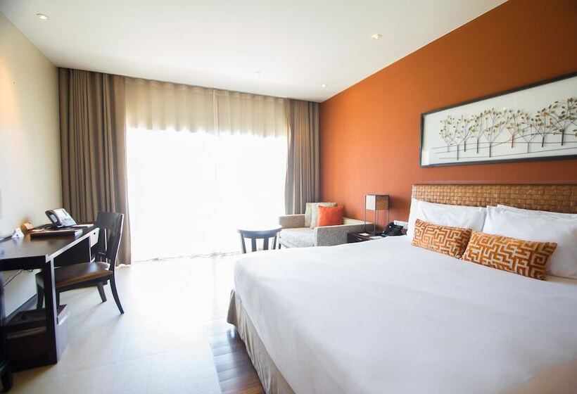 호텔 Phuket Panwa Beachfront Resort