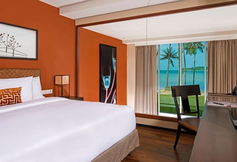 호텔 Phuket Panwa Beachfront Resort