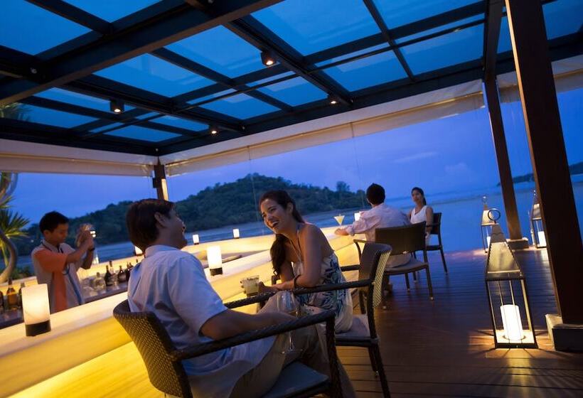 호텔 Phuket Panwa Beachfront Resort