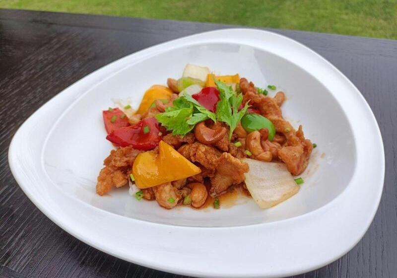 호텔 Phuket Panwa Beachfront Resort