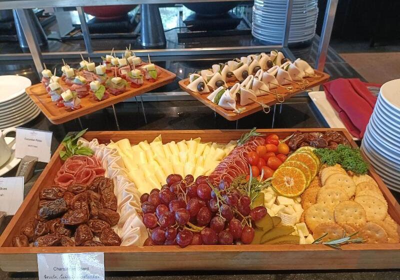 호텔 Phuket Panwa Beachfront Resort