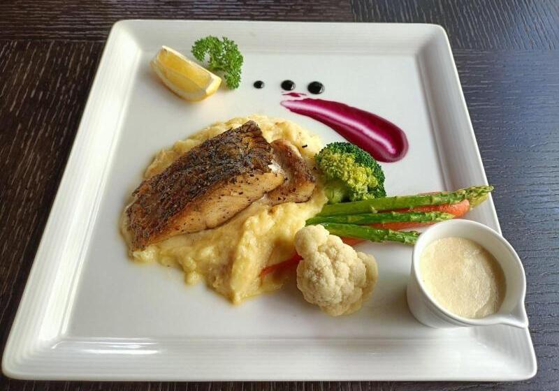 호텔 Phuket Panwa Beachfront Resort