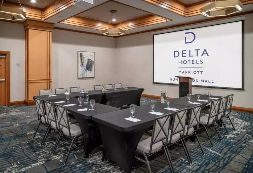 Delta Hotels By Marriott Huntington Mall